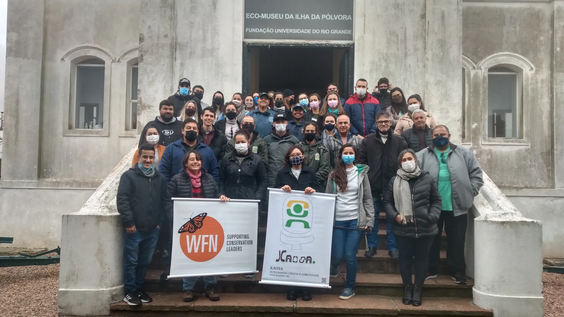 Integrantes do Projeto Gephyreus fazendo curso de formação